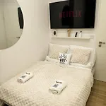 Apartment Vibe S33 Modern & Premium