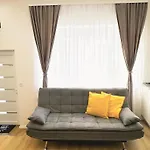 Vibe S33 Modern & Premium Daire İstolni Belgrad