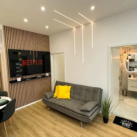 VIBE S33 Apartman Modern&Prémium Apartment