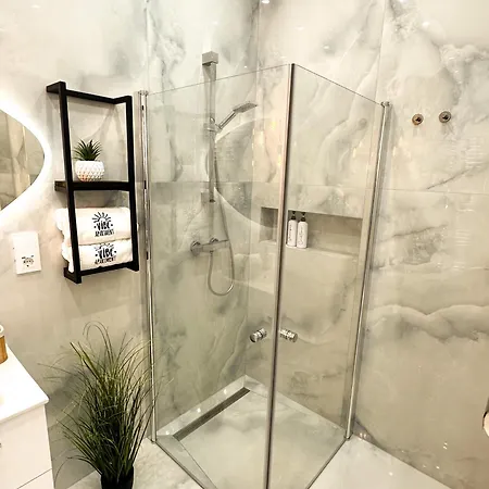 Vibe S33 Modern & Premium Apartament