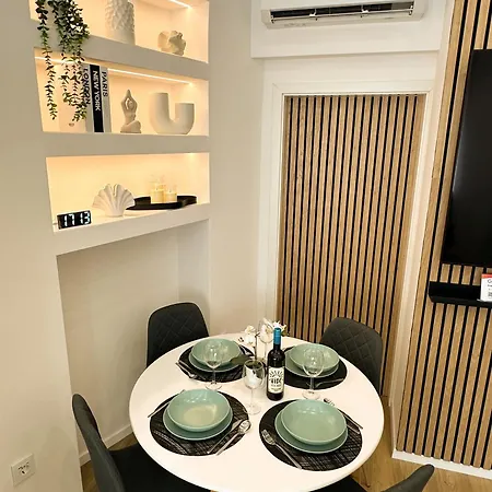 Vibe S33 Modern & Premium Apartament *
